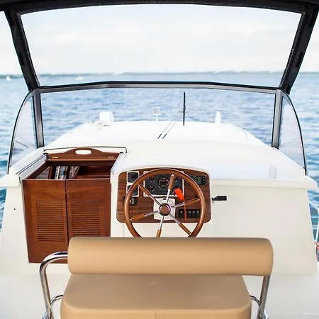 Jacht Motorowy Nautiner 40.2 Botel Wilkasy (Gizycko)